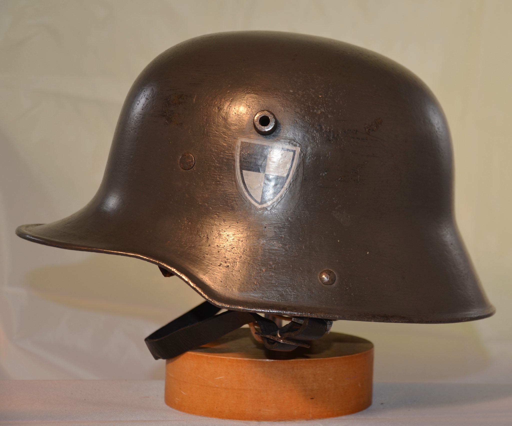 Ww2 German Original M45 Fallschirmjager Paratrooper Helmet Sally Antiques 6608