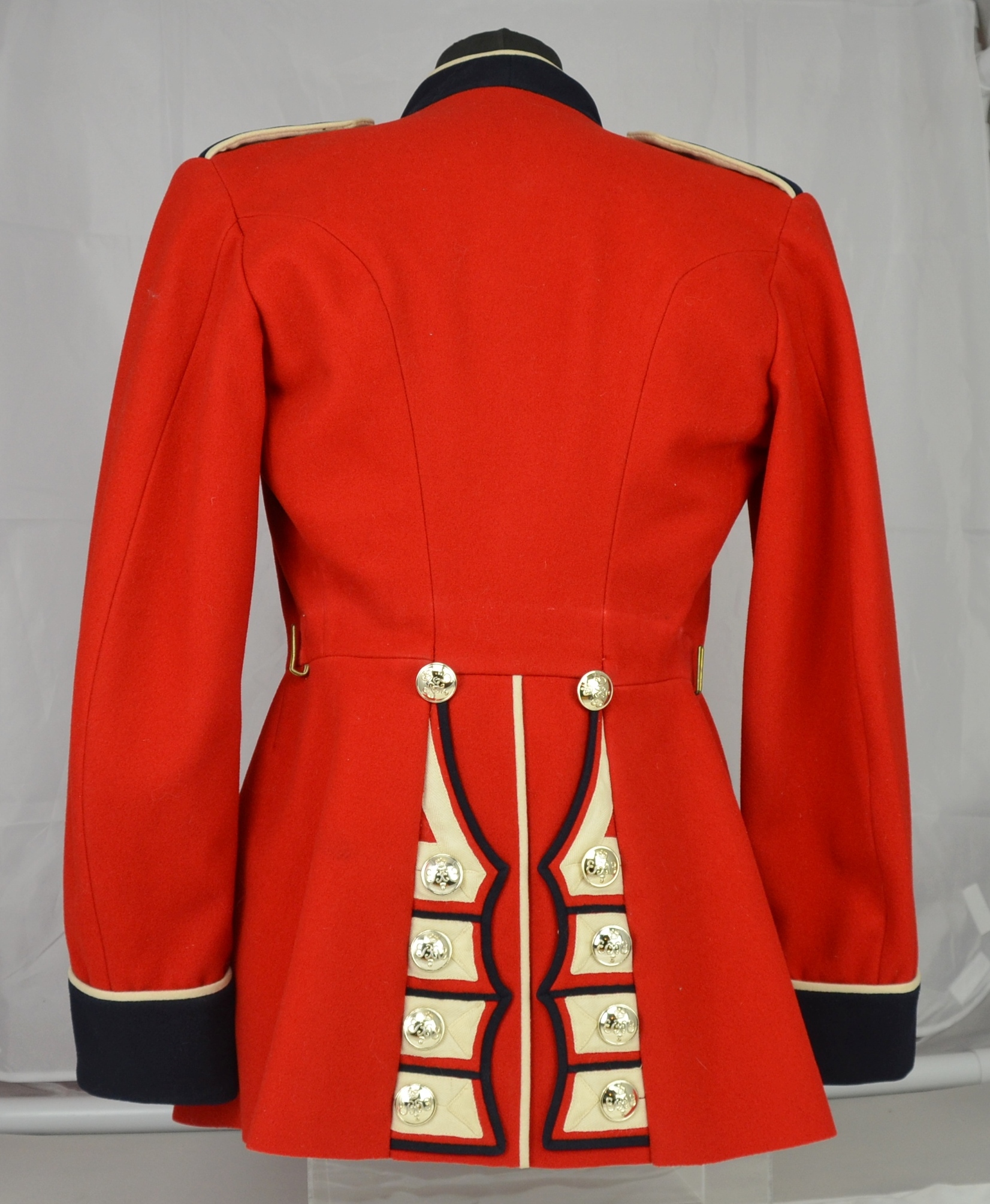 A 1960’s Grenadier Guards Regimental Dress Uniform – sallyantiques.co.uk