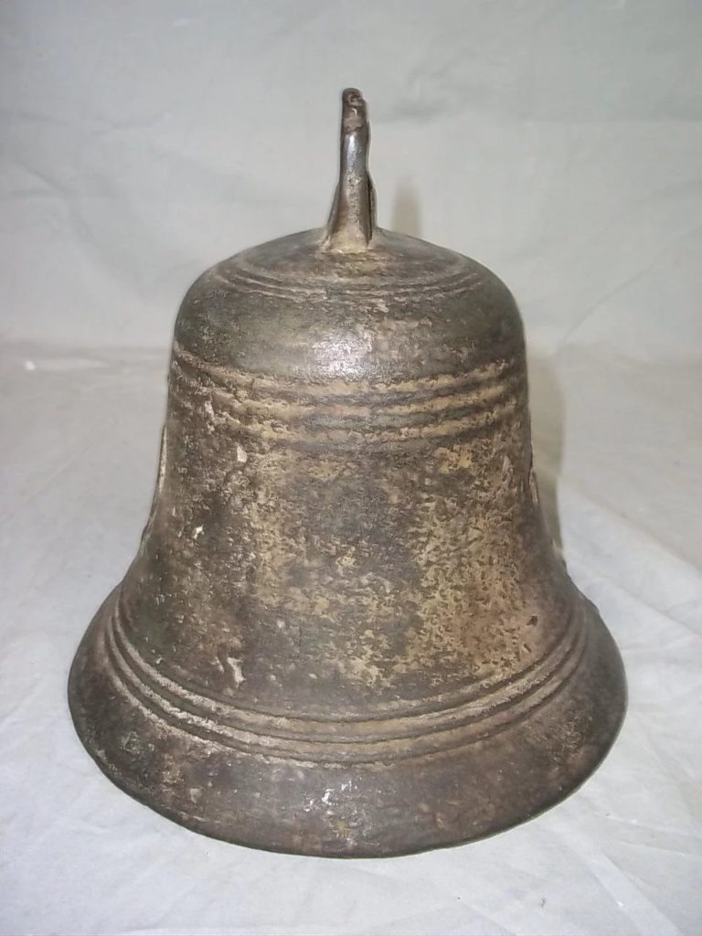 18th Century Italian Bronze Bell With Medici Coat Of Arms - Sally Antiques