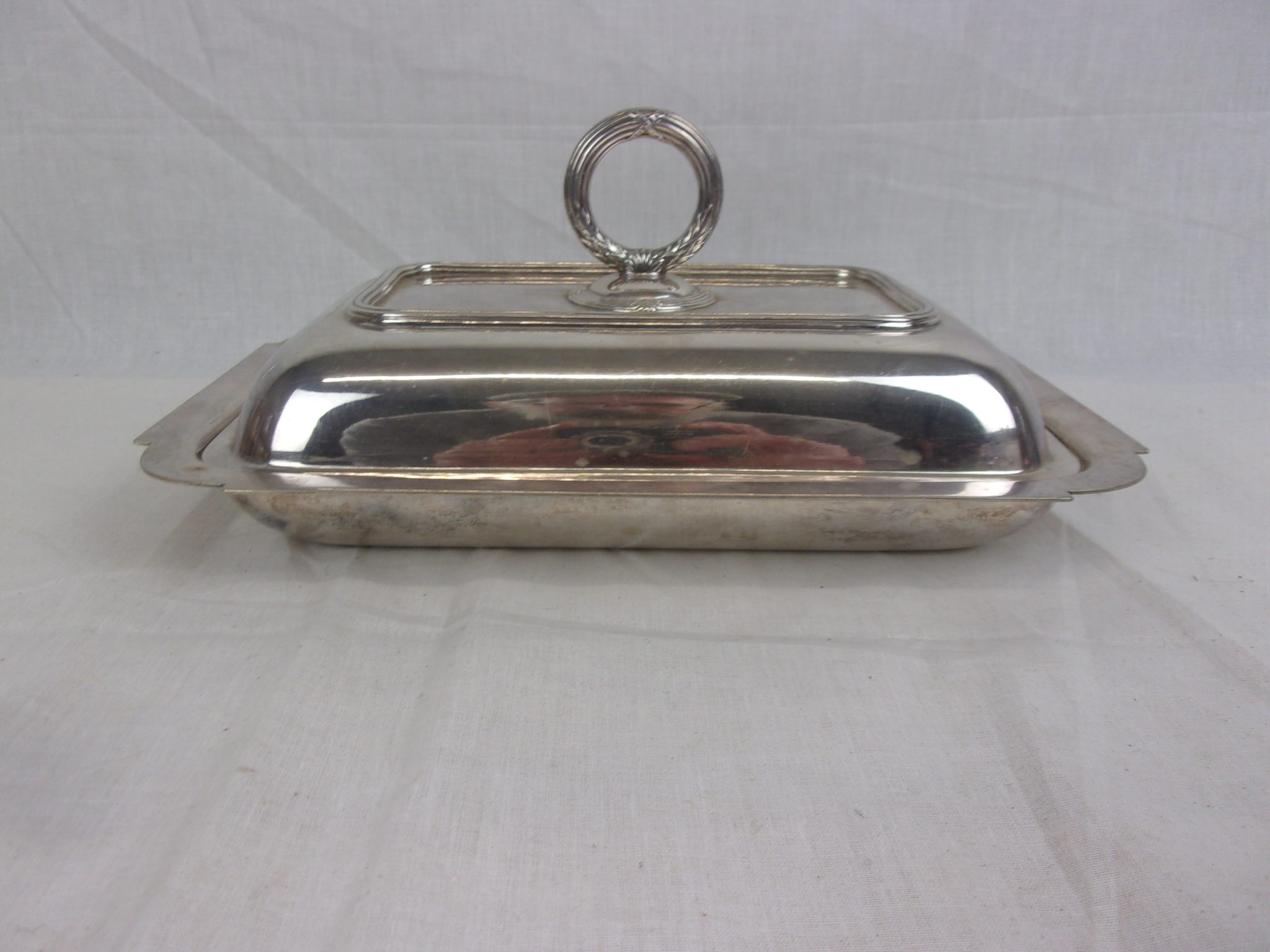 Roberts & Belk Silver Plated Serving Dish With Lid - Sally Antiques