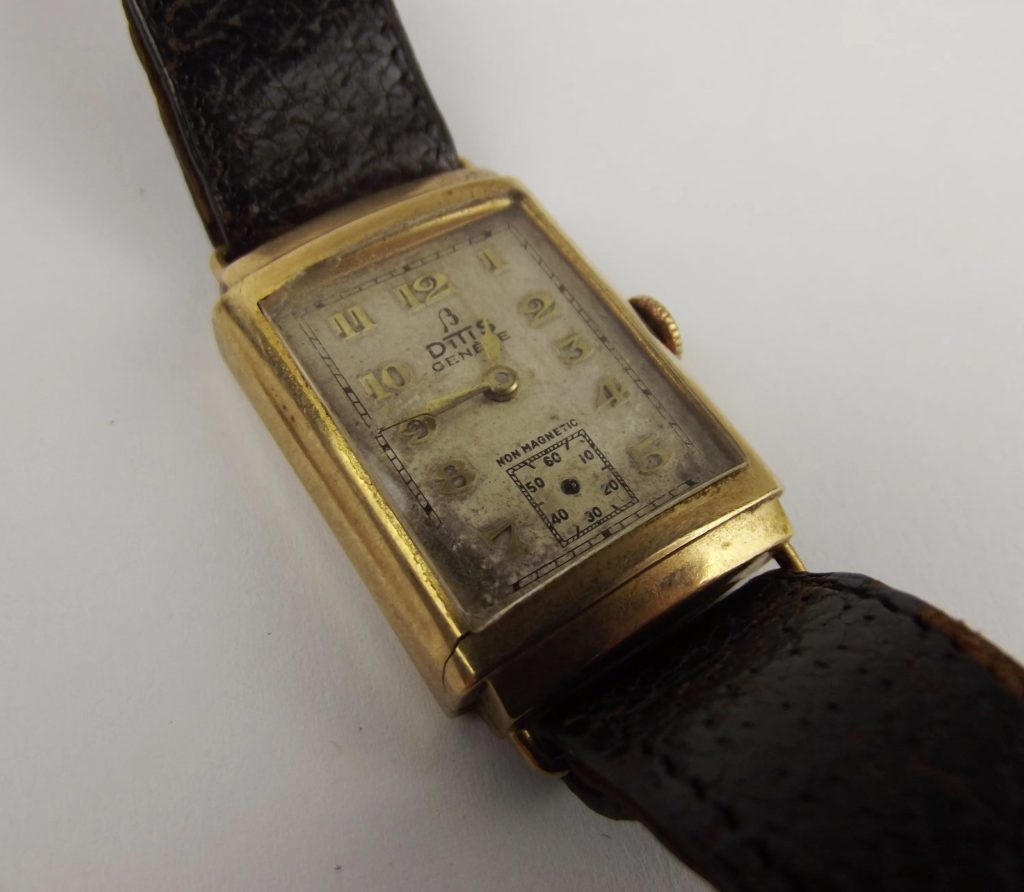 9ct Gold Ditis Geneve Manual Wristwatch c1939 - Sally Antiques