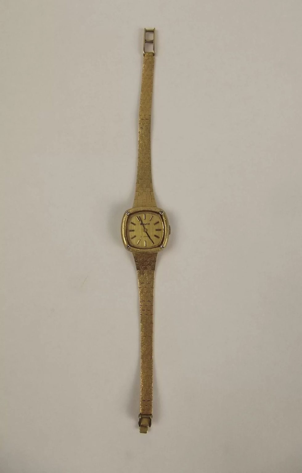 9ct Yellow Gold & Diamond Ladies Accurist Wrist Watch c1979 - Sally ...