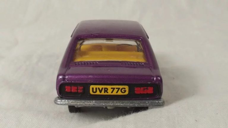 DINKY Toys GB FORD CAPRI - Collection