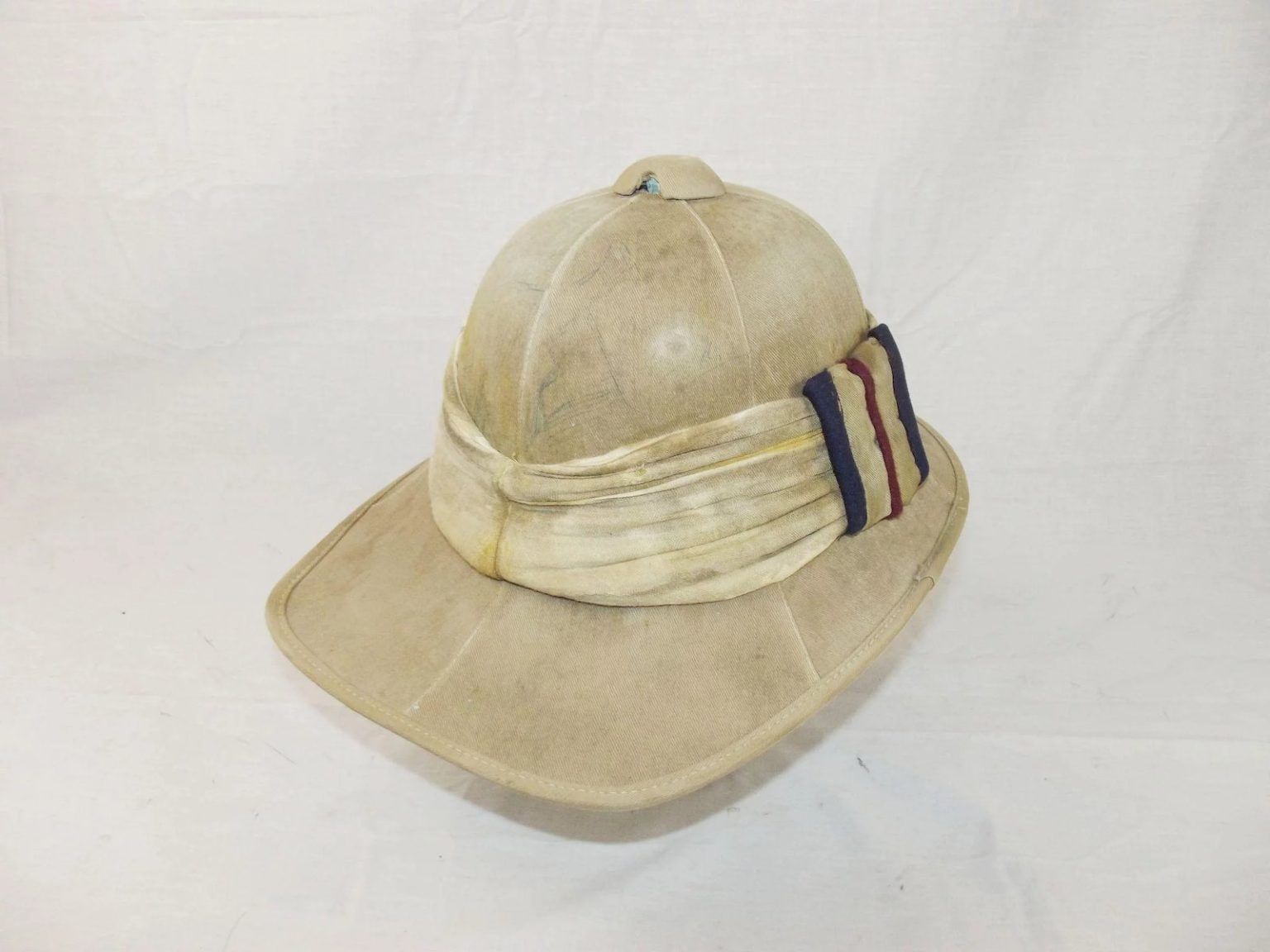A British Inter-War Wolseley-style Pith Helmet with the RFC Badge ...