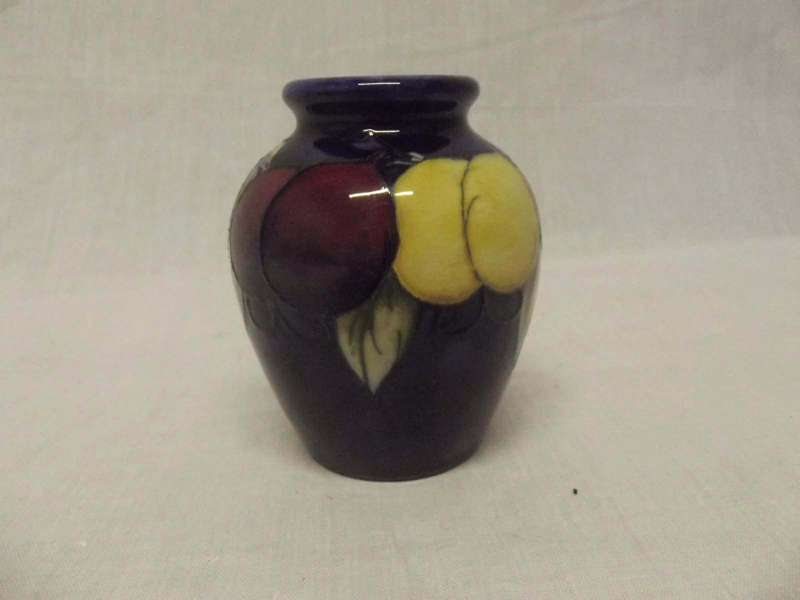 ムーアクラフト 花瓶 MOORCROFT PLUM - インテリア小物