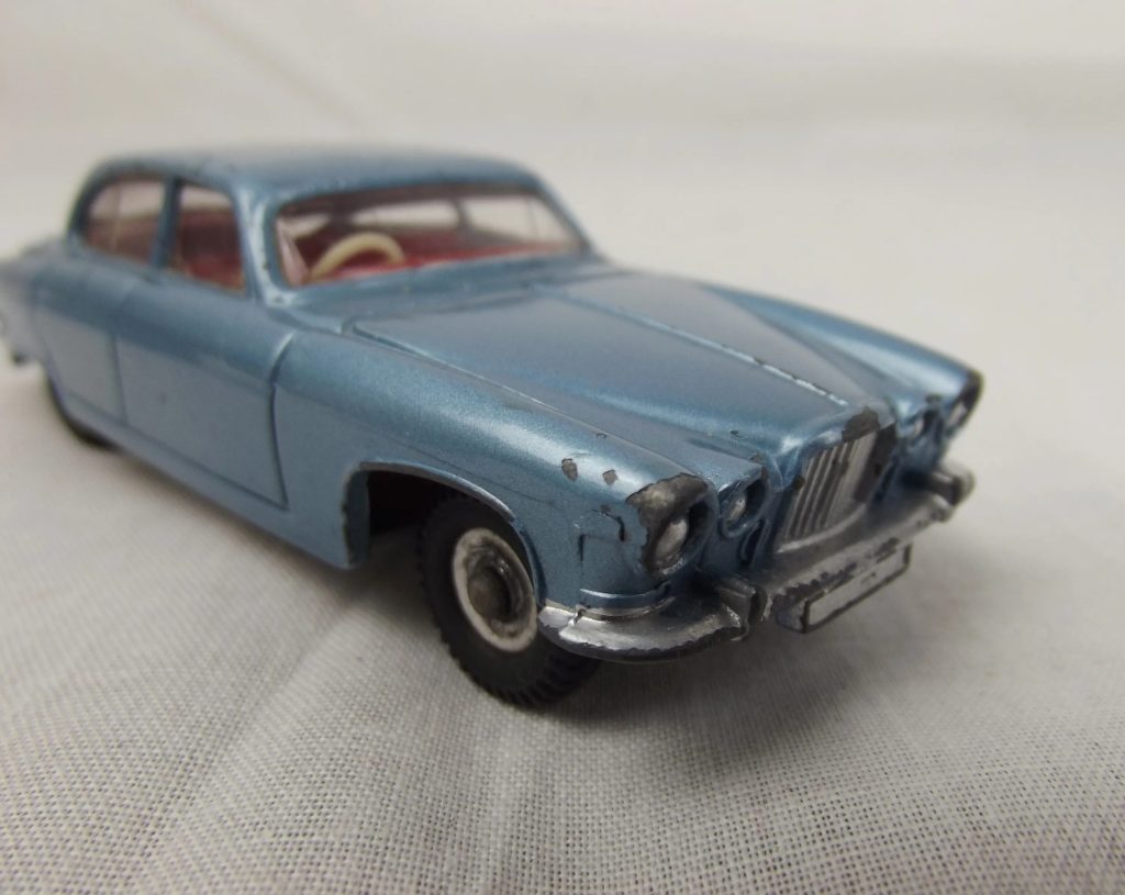 Dinky 142 Jaguar Mark X - Boxed - Sally Antiques