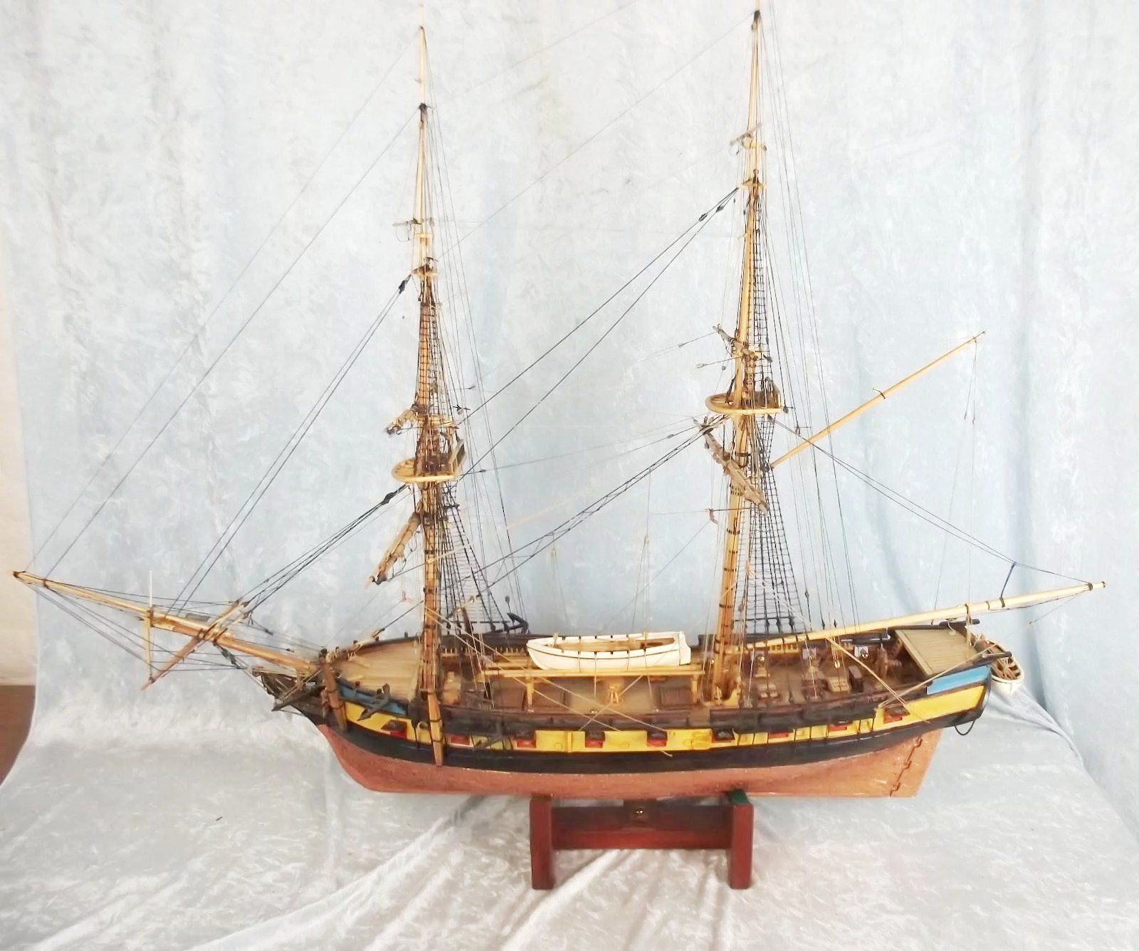 Hand-Built-1-64th-Scale-Model-full-7o-1600-ffffffffa1a2310f-0