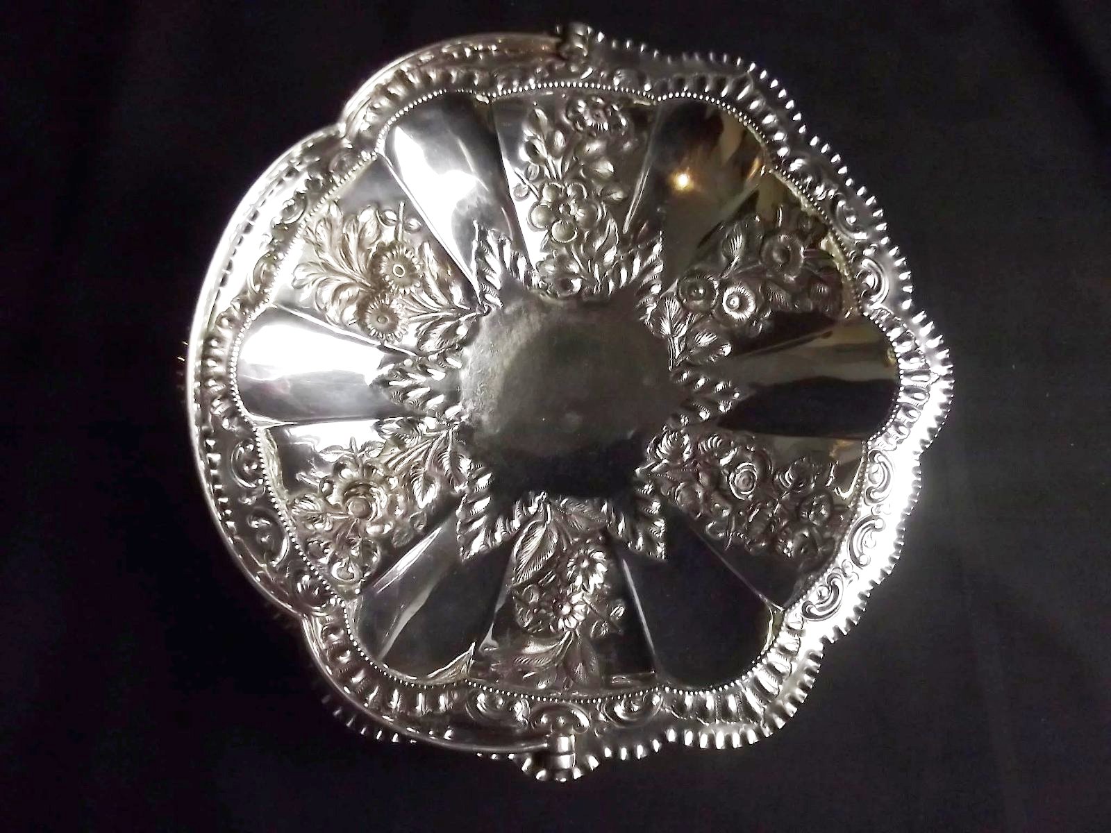 London-1883-Sterling-Silver-Fruit-Bowl-full-4o-1600-77-0