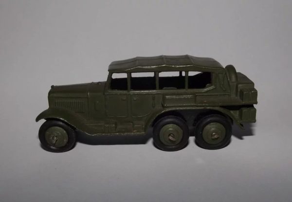 dinky reconnaissance car