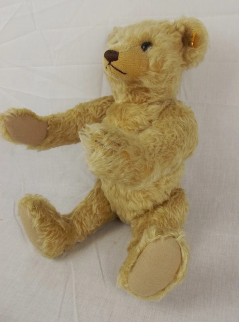 vintage growling teddy bear