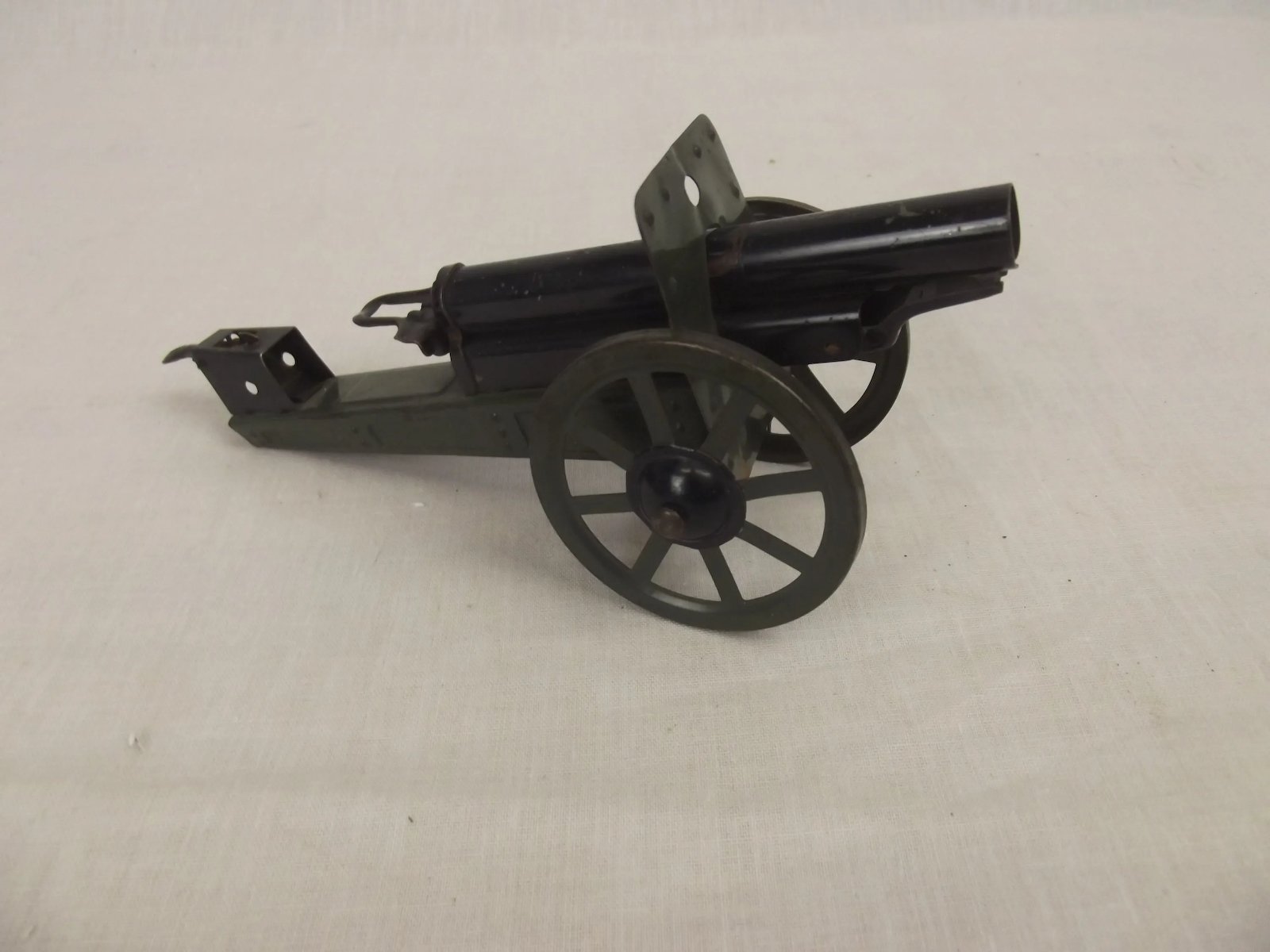 WW1 Tinplate Field Gun By Marklin - Sally Antiques