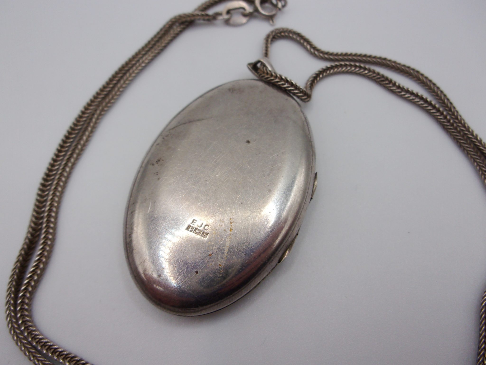 1973 Sterling Silver Locket Pendant Necklace 22 Inches - Sally Antiques