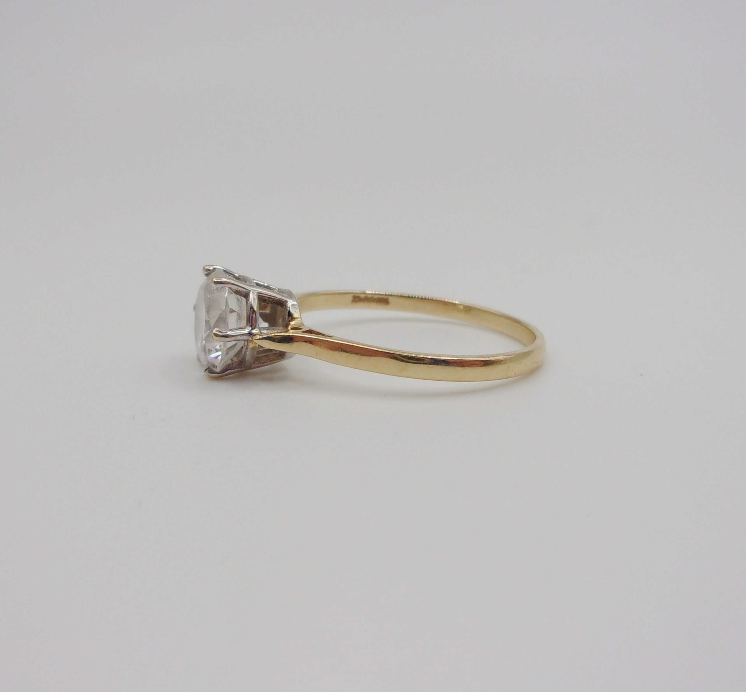 14ct Yellow Gold Cubic Zirconia Solitaire Ring UK Size N US 6 ½ ...