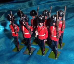 Unboxed Set Of Britains Toy Soldiers Pre-War Grenadier Guards - Sally ...