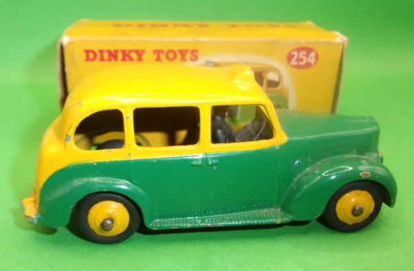 dinky plymouth plaza taxi