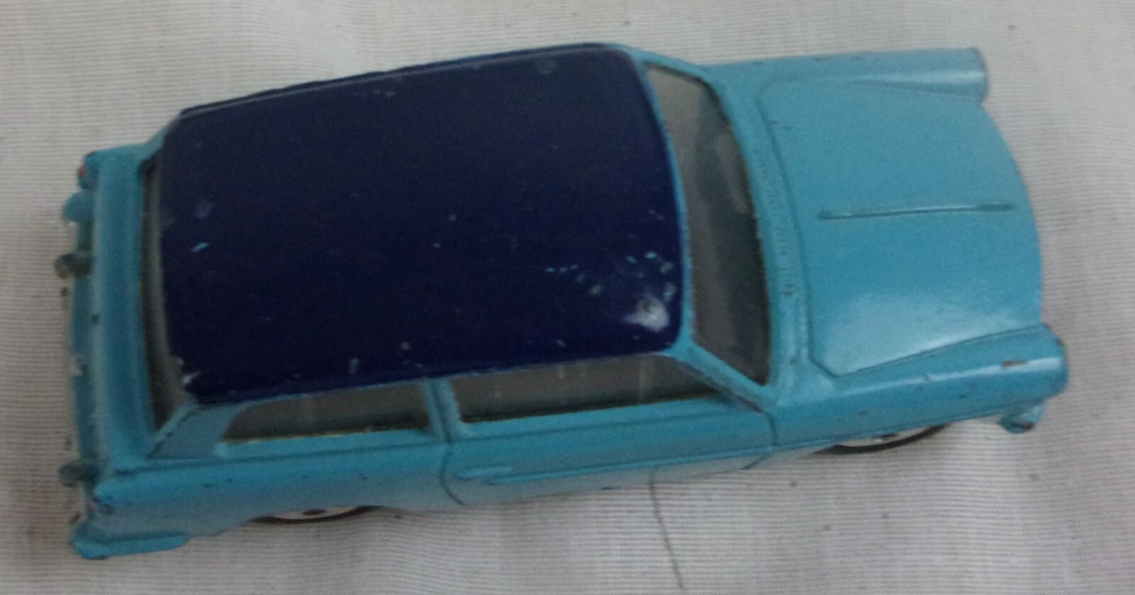 Boxed Corgi Toys 216 Austin A.40 Saloon - Image 5