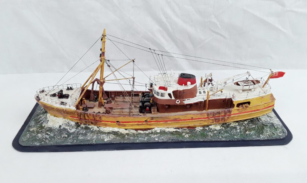 Scratch Built Waterline Model Boat Of The Trawler ‘Navena’ FD172