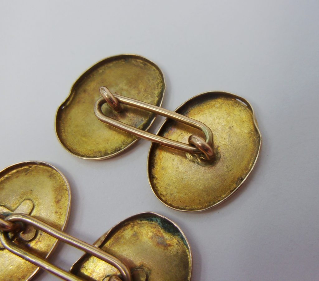 Pair of Vintage 9ct Gold Engraved Cufflinks - Sally Antiques