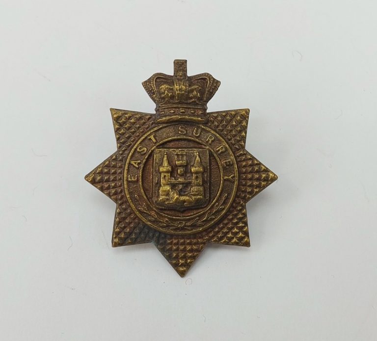 East Surrey Regiment Cap Badge 1891 To 1893 #2 - Sally Antiques