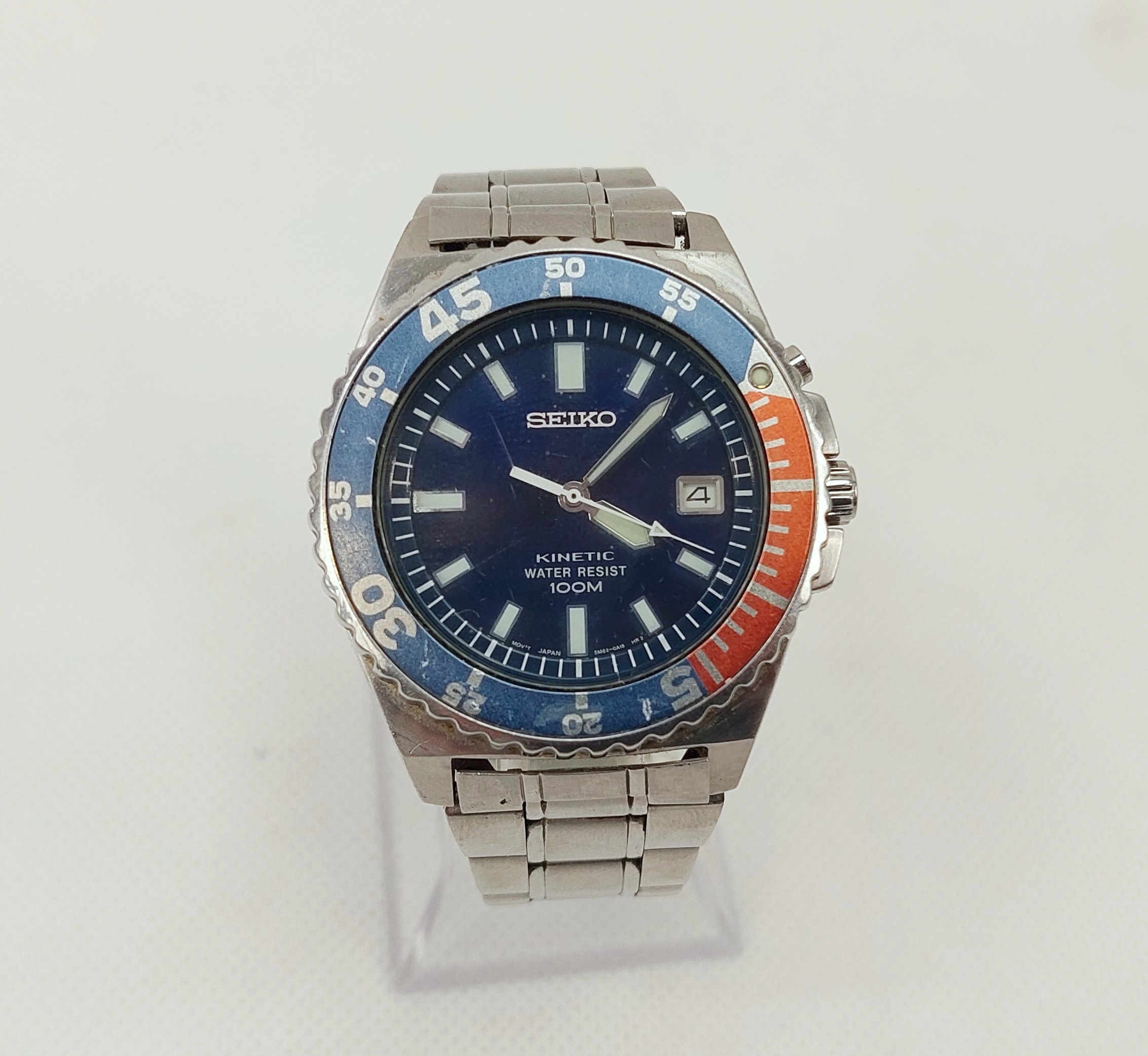 Seiko 5M62-0A10 Pepsi Kinetic Divers Wristwatch - Sally Antiques