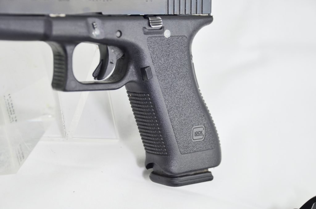 Glock 17 9mm Second Generation (Deactivated) - Sally Antiques