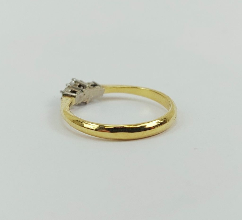 18ct Yellow Gold Diamond Trilogy Ring UK Size L+, US 5.75 - Sally Antiques