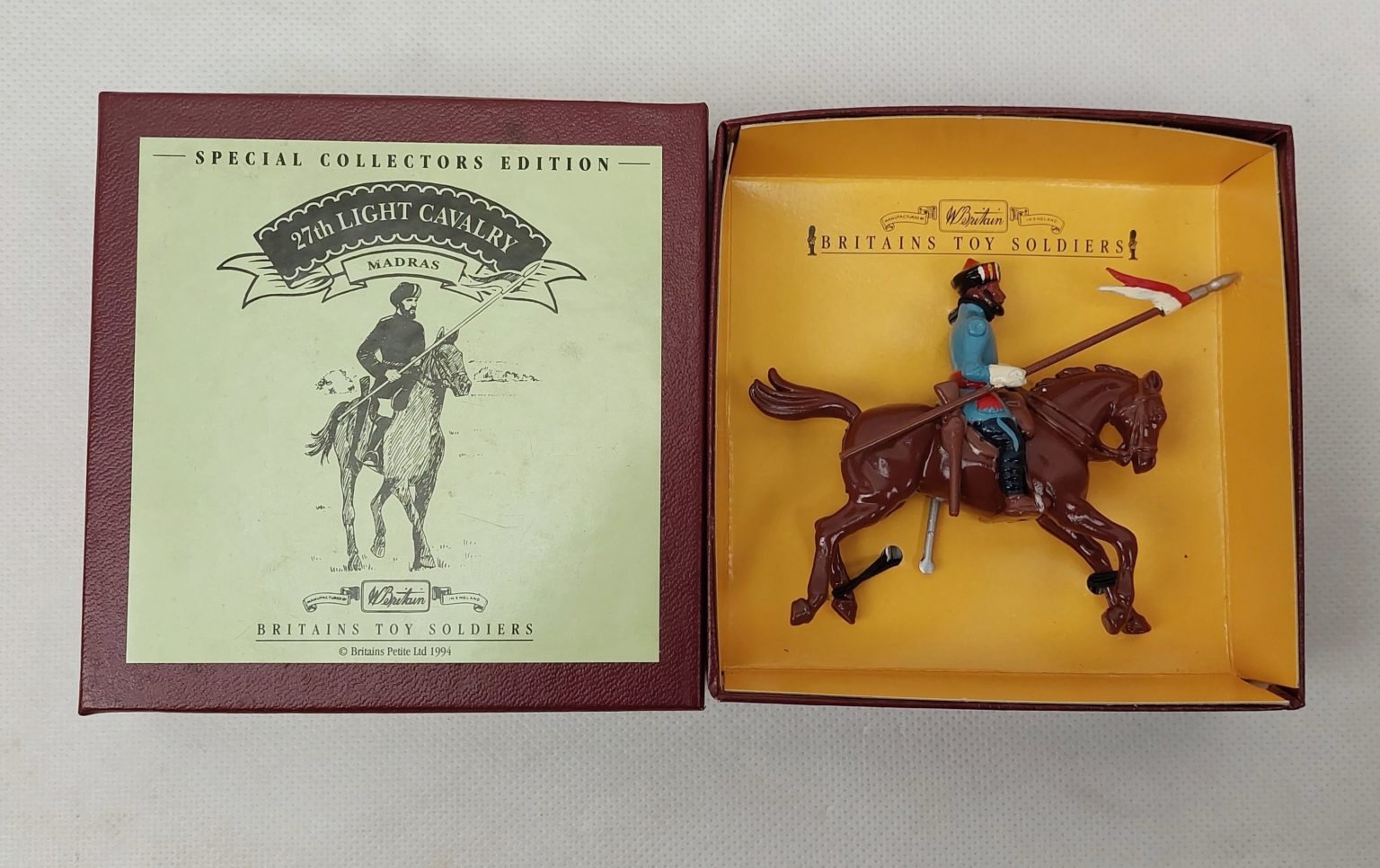 Britains Toy Soldiers 8839 – 27th Light Cavalry (Madras) Figure Boxed ...