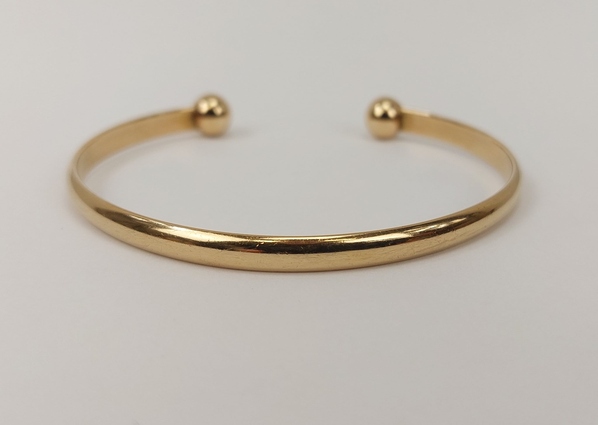 9ct Gold Torque Bangle - Sally Antiques