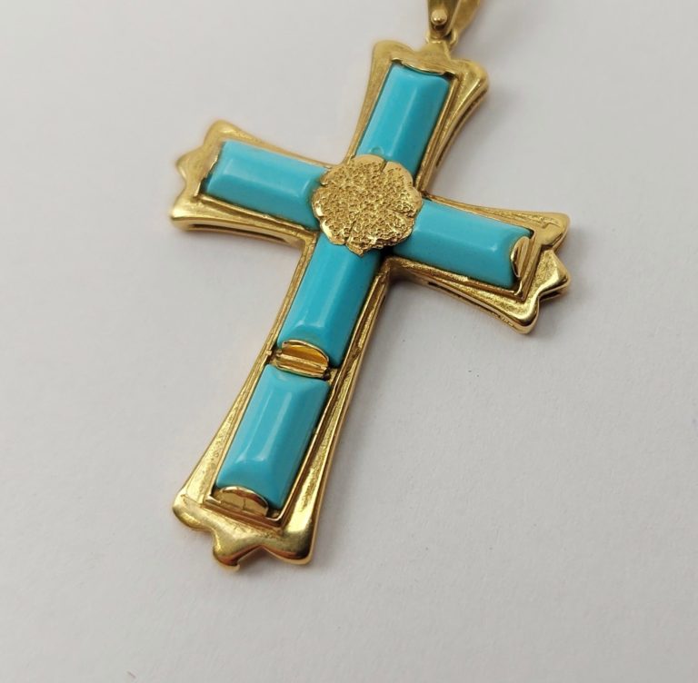 Maltese 18ct Yellow Gold & Turquoise Cross Pendant - Sally Antiques