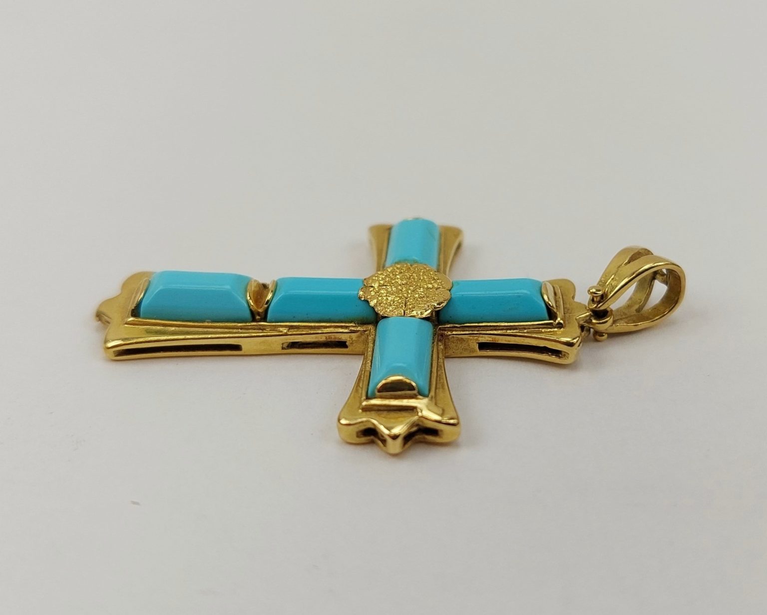 Maltese 18ct Yellow Gold & Turquoise Cross Pendant - Sally Antiques