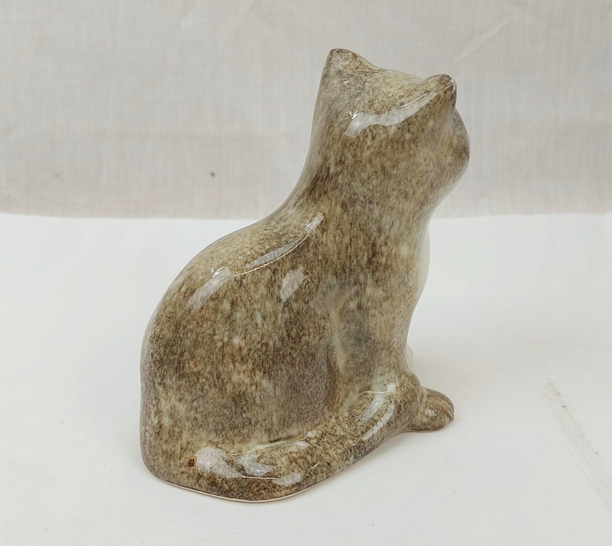 Winstanley Earthenware Kitten Figurine - Sally Antiques