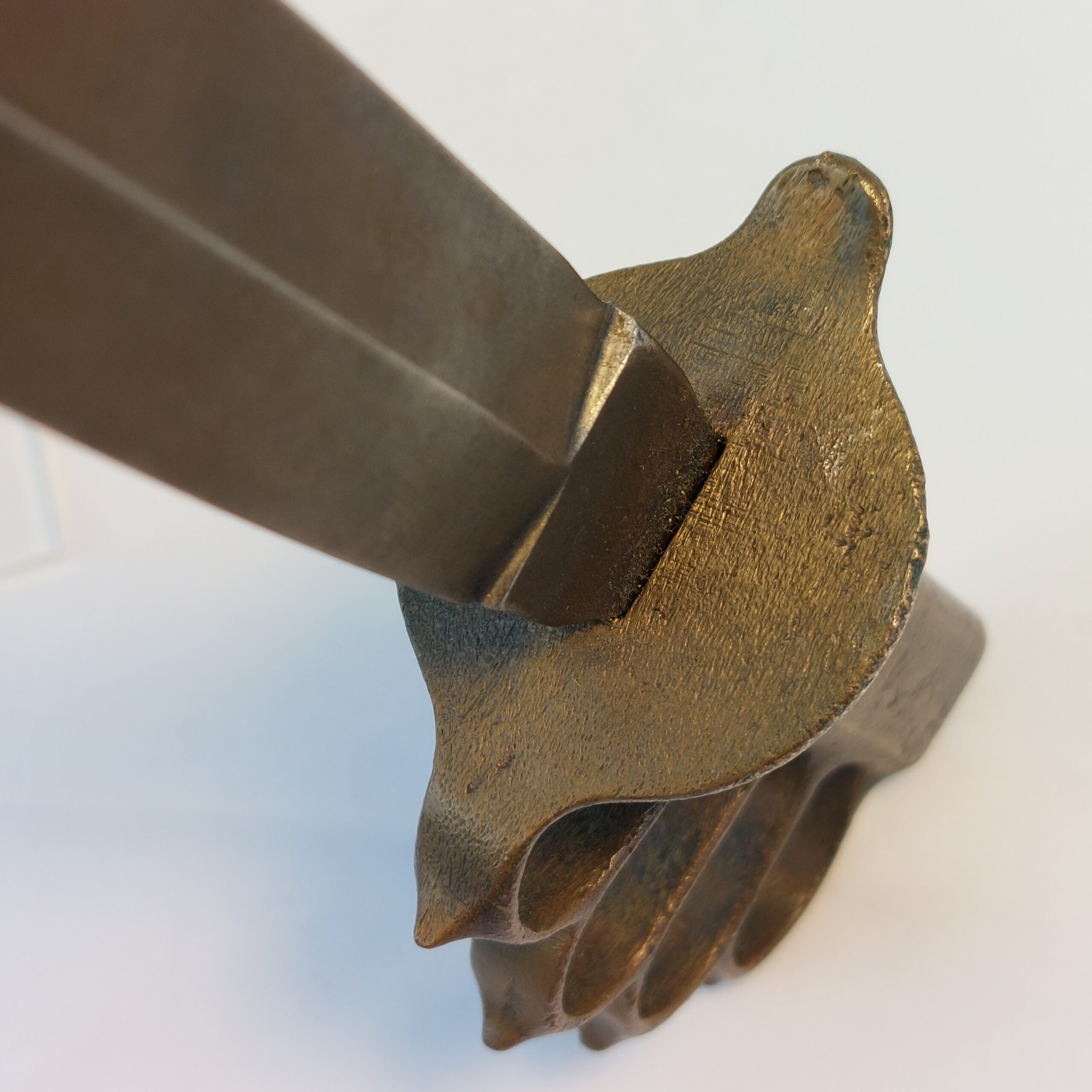 Landers, Frary and Clark American WWI trenchknuckle knife, M1 1918, with knuckle duster, Maker and WD marked (6)
