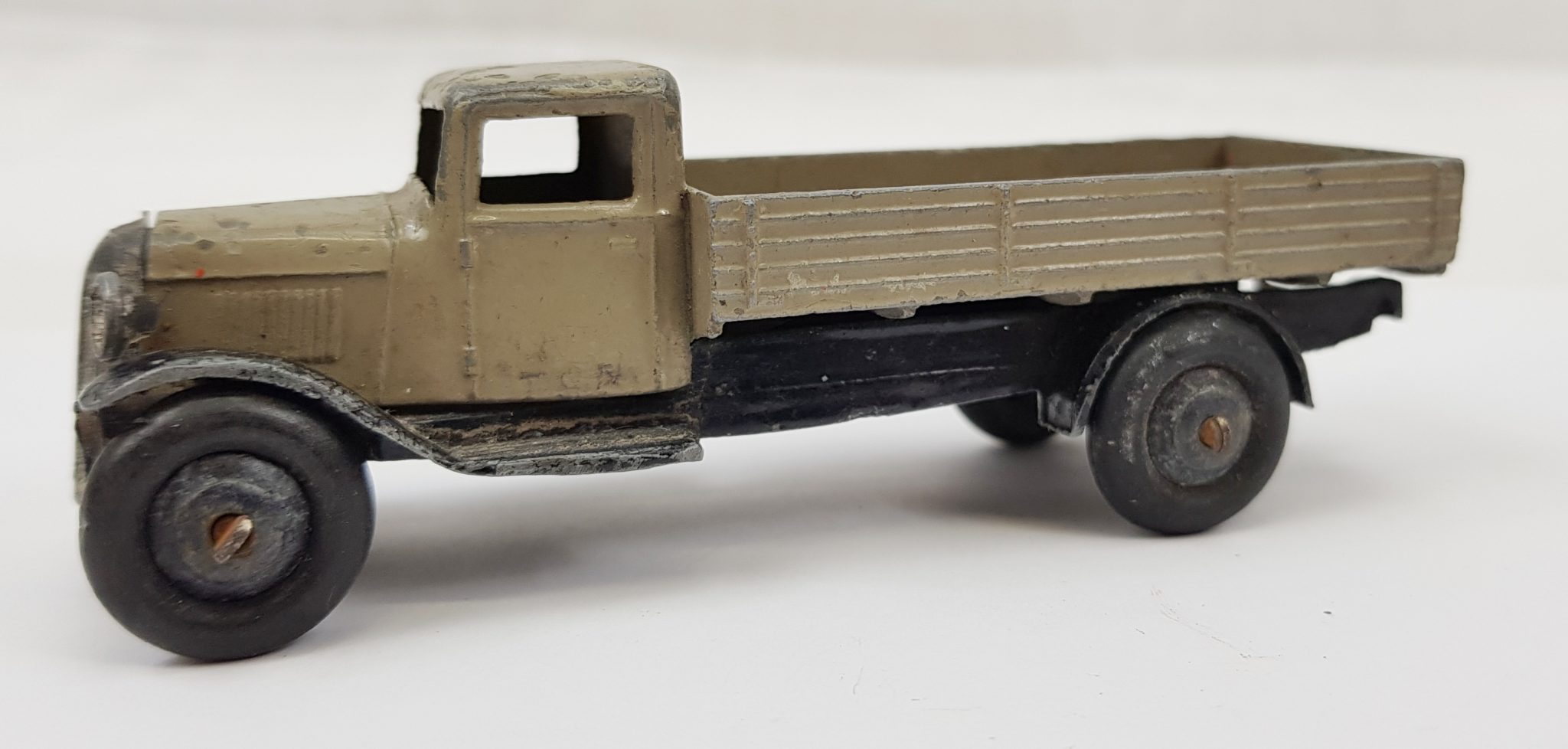 1950s Dinky 25 Series Truck - Sally Antiques