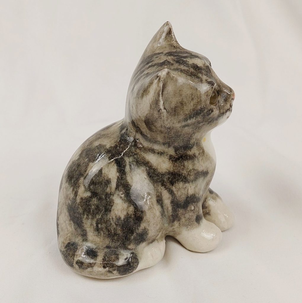 Winstanley Earthenware Kitten Figurine - Sally Antiques