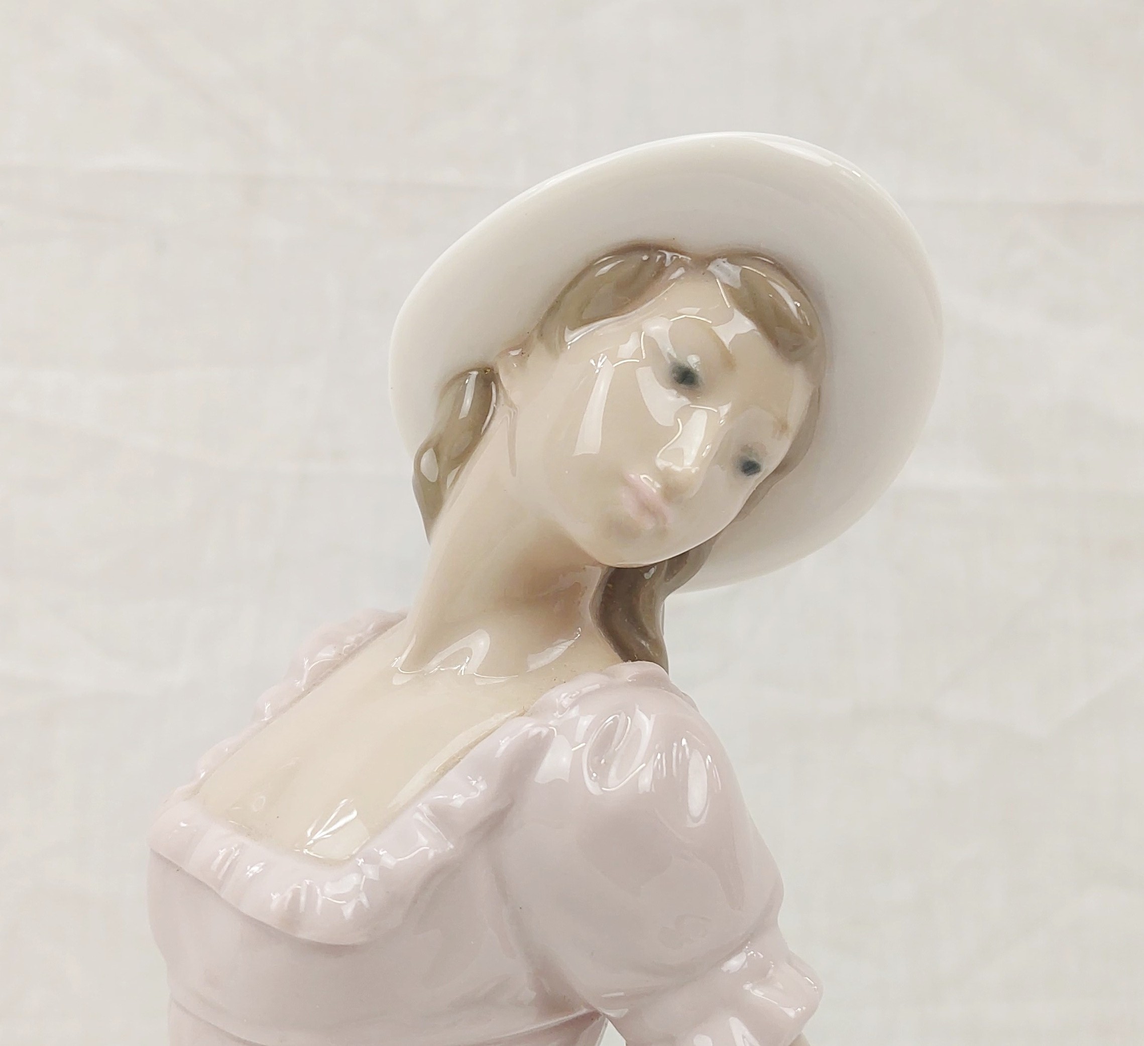 Figurine Les chats de Dubout - Petite toilette 6 cm