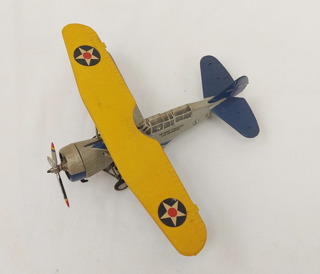 1:72 Scale Model Curtiss SBC Helldiver - Sally Antiques