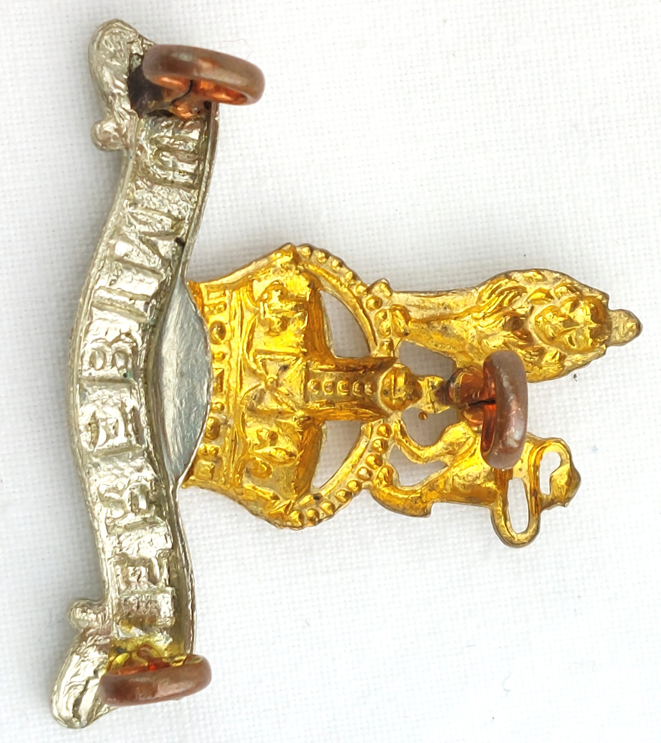 British, 15th19th Hussars 'Kings' Crown, Cap Badge (2)