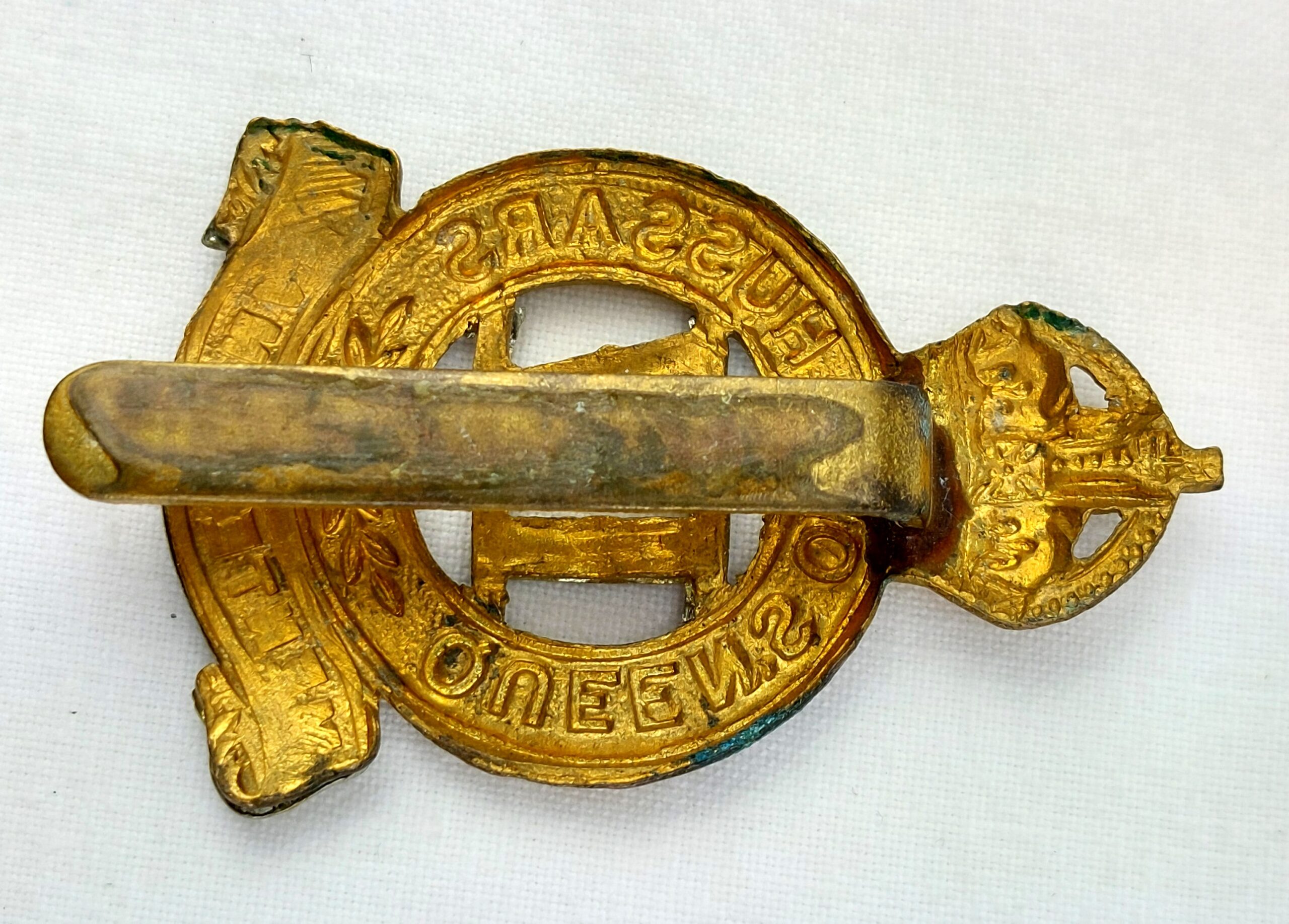 British, 1V Queen's Own Hussars, Cap Badge (1)