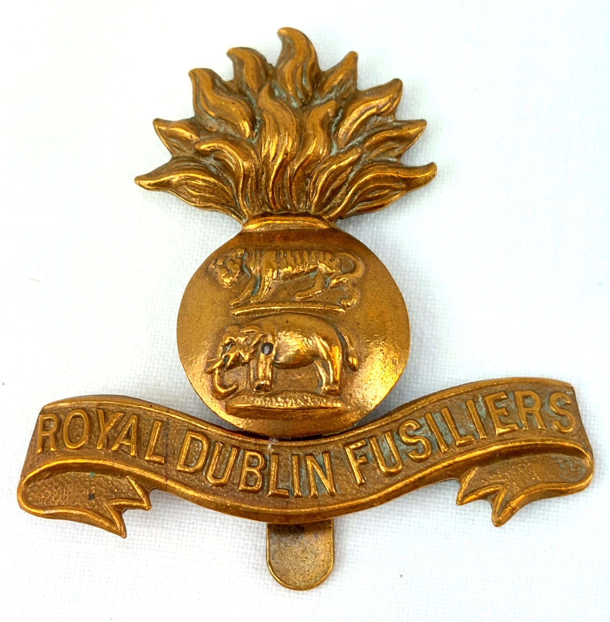 British, Royal Dublin Fusiliers, Cap Badge - Sally Antiques