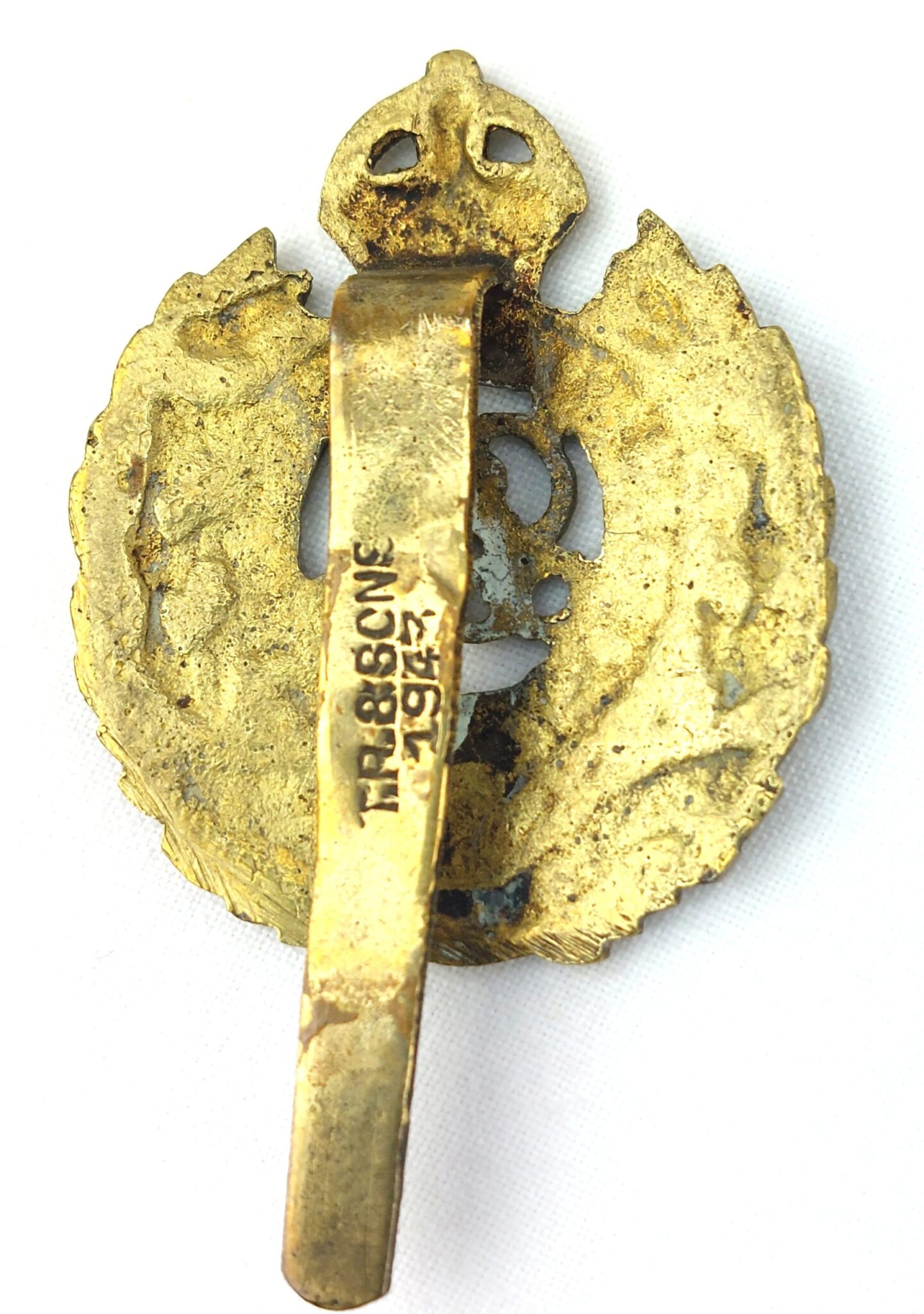 ORIGINAL WW2 ROYAL Engineers Corps (George VI) BI-METAL Cap Badge EUR