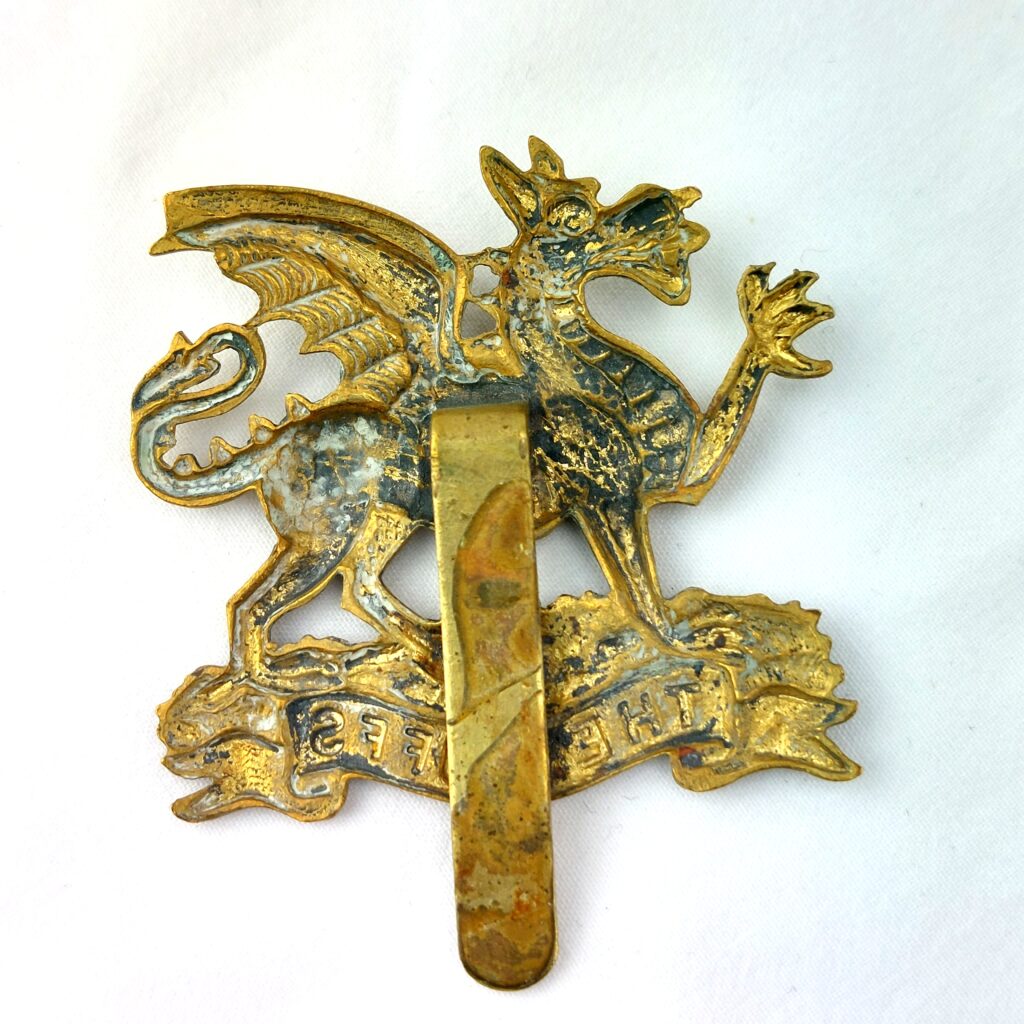 The meaning of regimental ties: from their origin to the present day