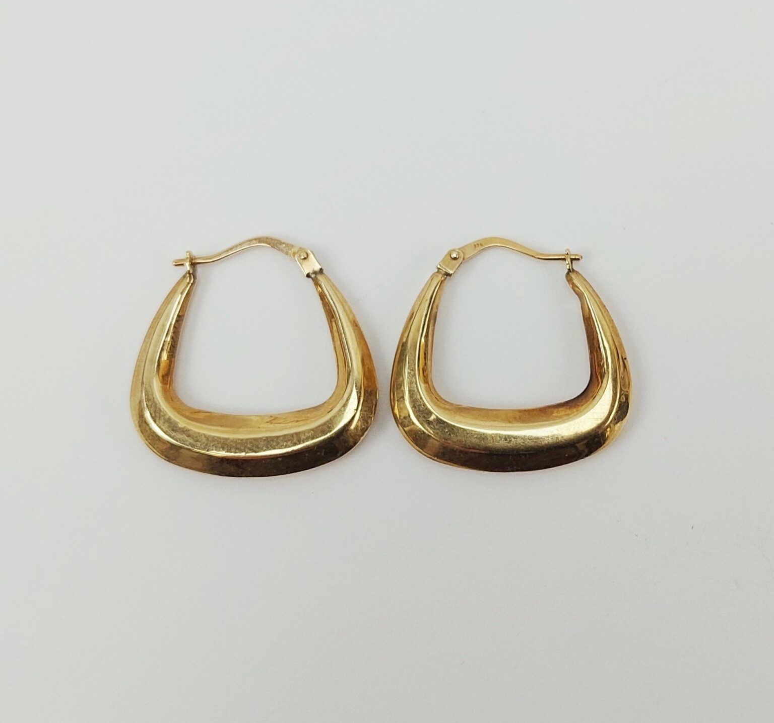 9ct Gold Large Square Hoop Earrings - Sally Antiques