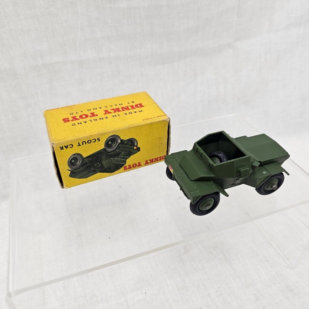 OLD DINKY TOYS 1950s Metal, British Scout Car, Complete, #673 A £12.60