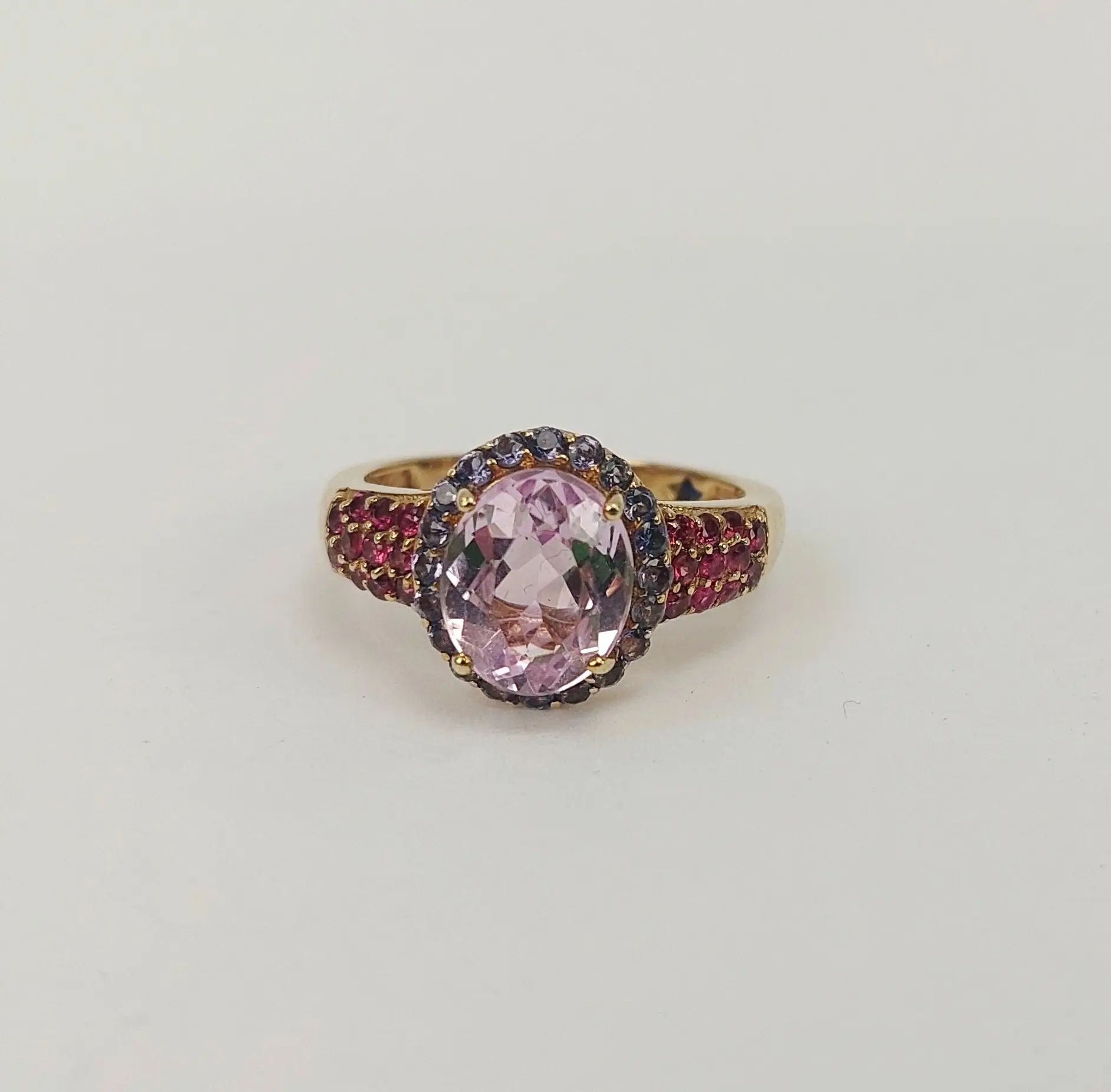 JA_1471202852 - 9ct Gold Amethyst, Iolite & Tourmaline Cluster Ring UK Size Q, US 8 (1)