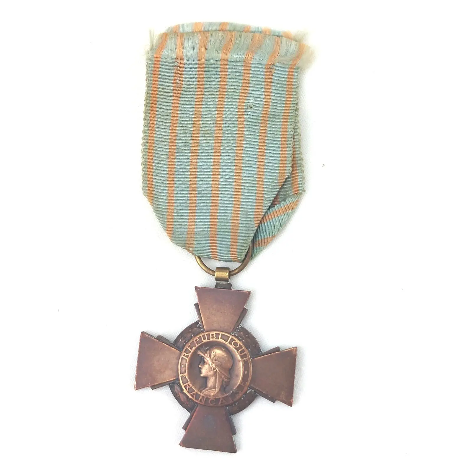 French, WWI–WWII Service, Croix du Combattant Medal, with Original Ribbon (1)