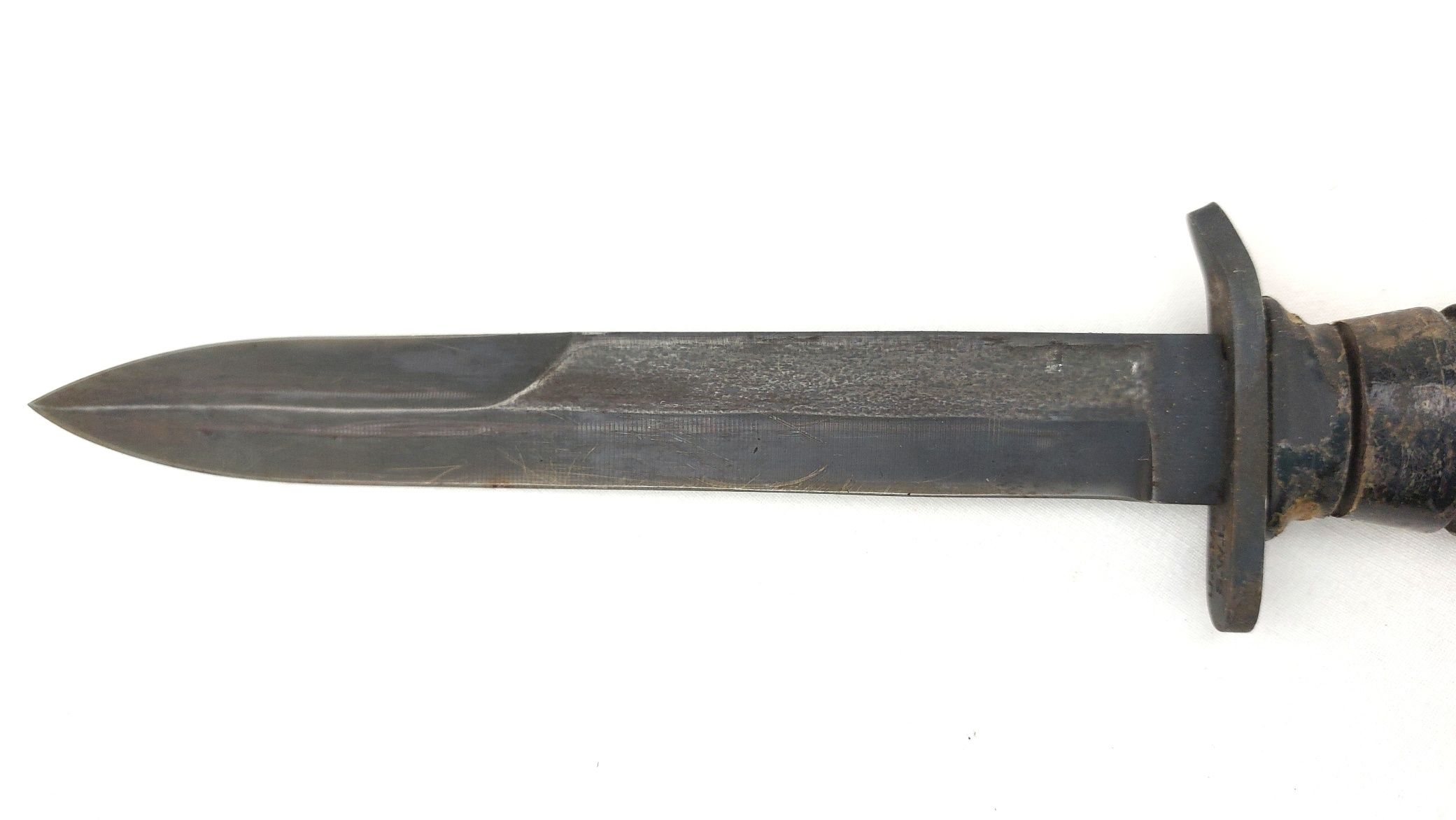 Reproduction, U.S., WW2, M3 Fighting Knife (S.W.I. 1943), with M6 Scabbard (7)
