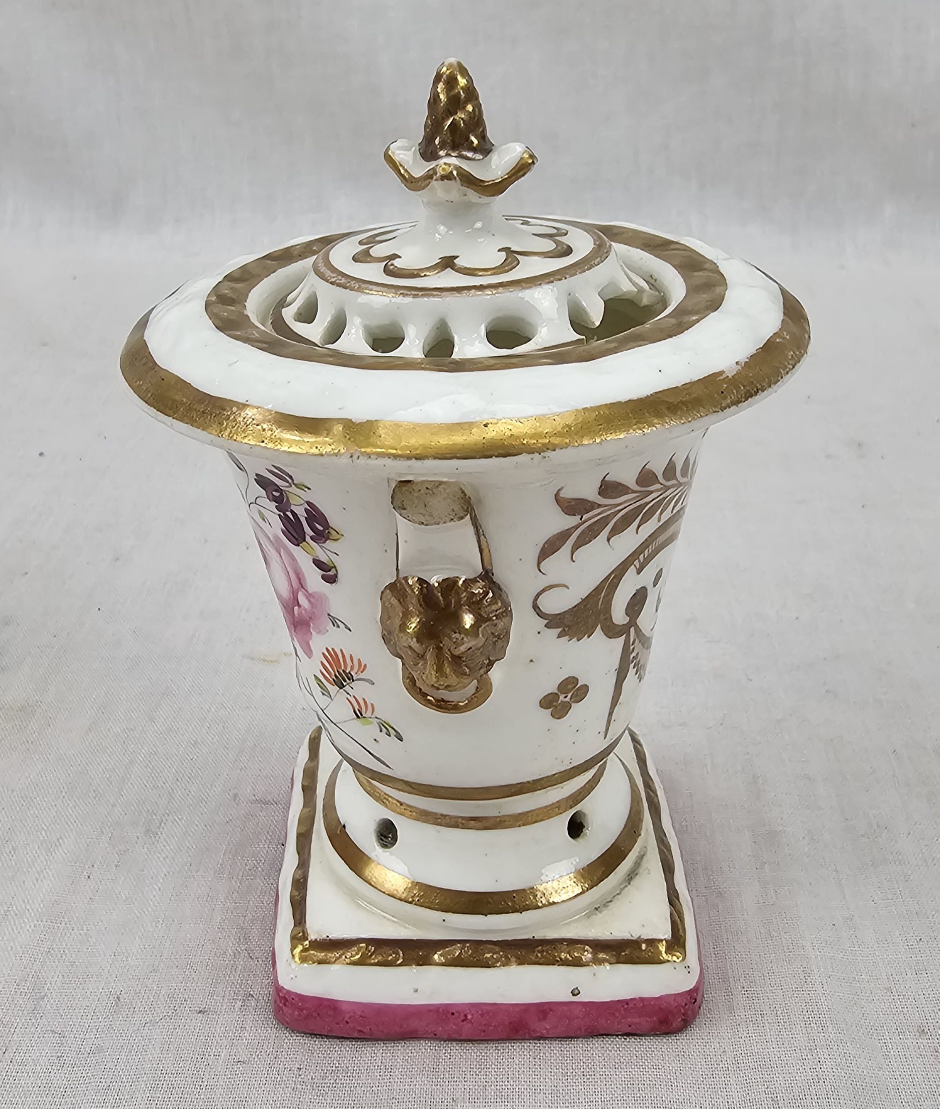 c1810 Chamberlain Worcester Pot Pourri Urn Vase 1