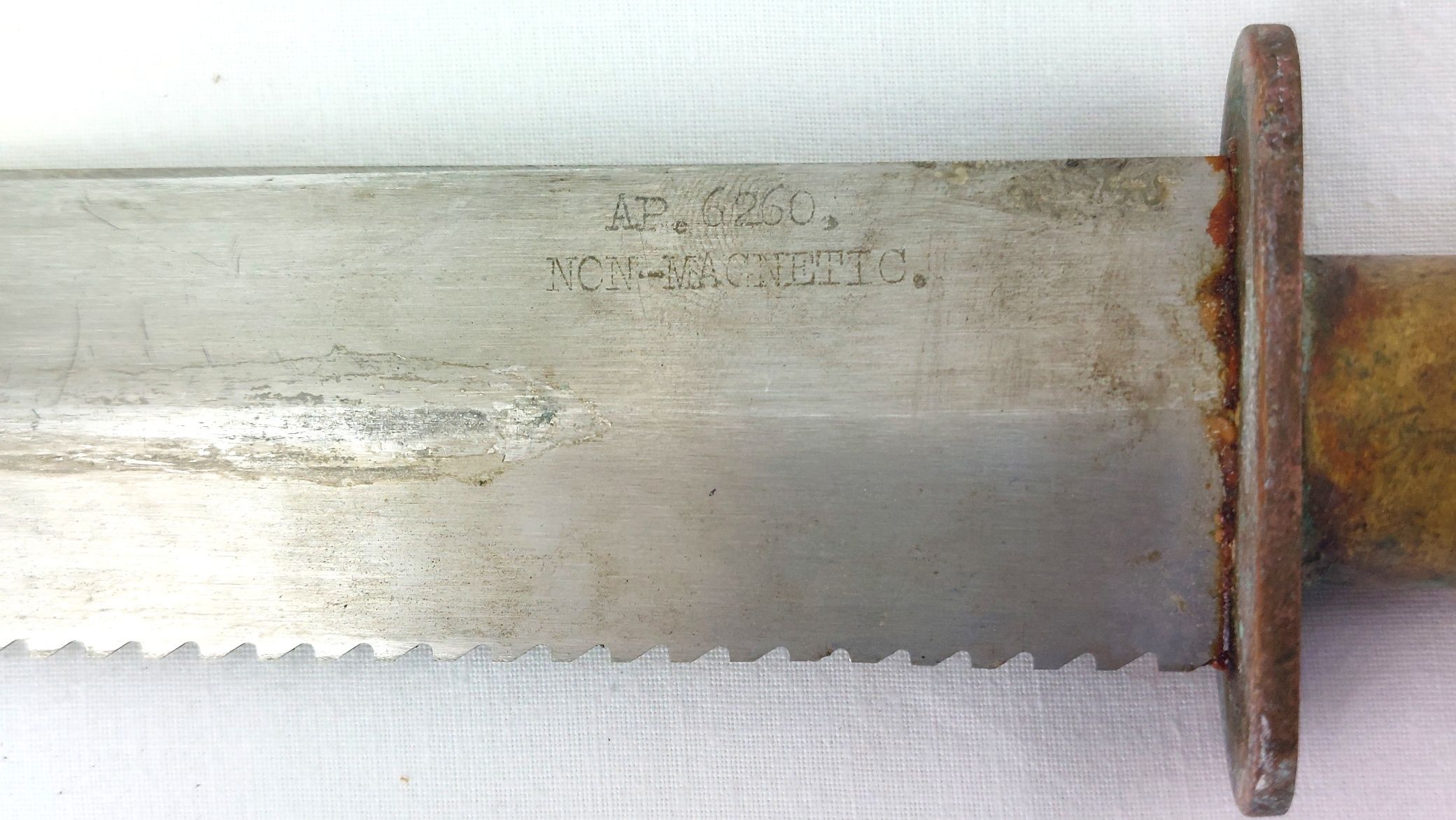 British, Post WW2, Siebe Gorman Diver’s Knife, AP.6260, Non-Magnetic, with Nato-marked scabbard (4)