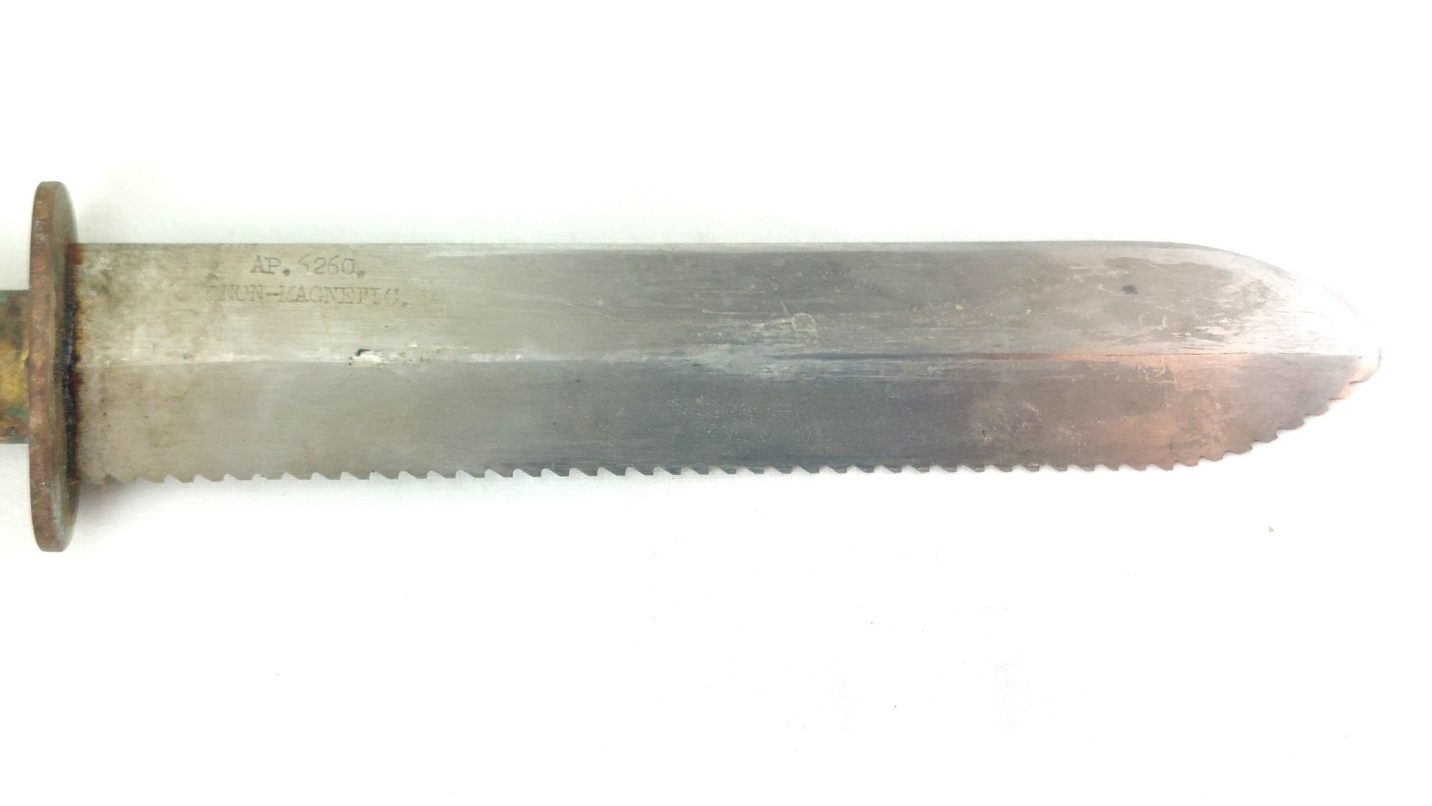 British, Post WW2, Siebe Gorman Diver’s Knife, AP.6260, Non-Magnetic, with Nato-marked scabbard (6)