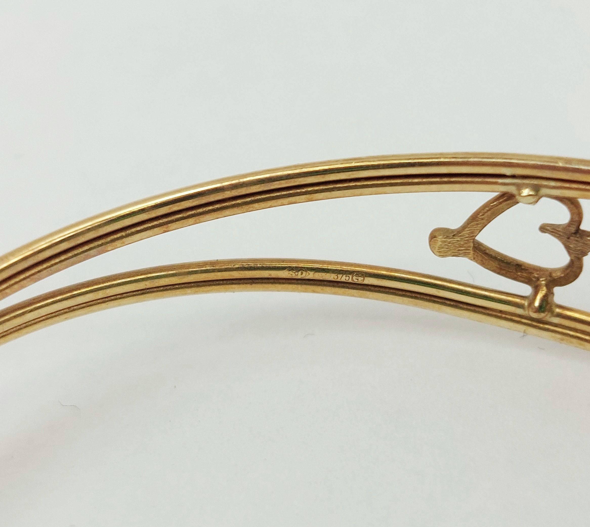 JA_3781206850 - 9ct Gold Amethyst Torque Bangle (5)